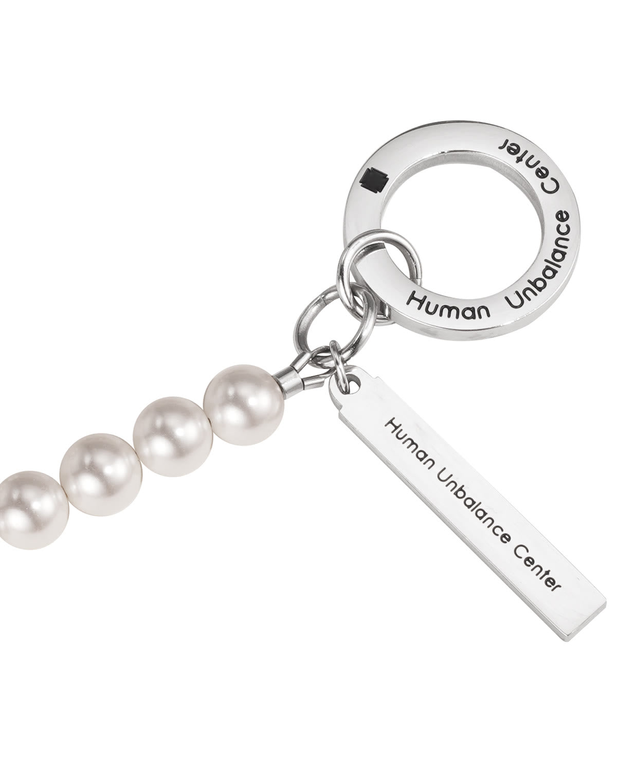 Human Unbalance Pearl Necklace 007 clasp detail