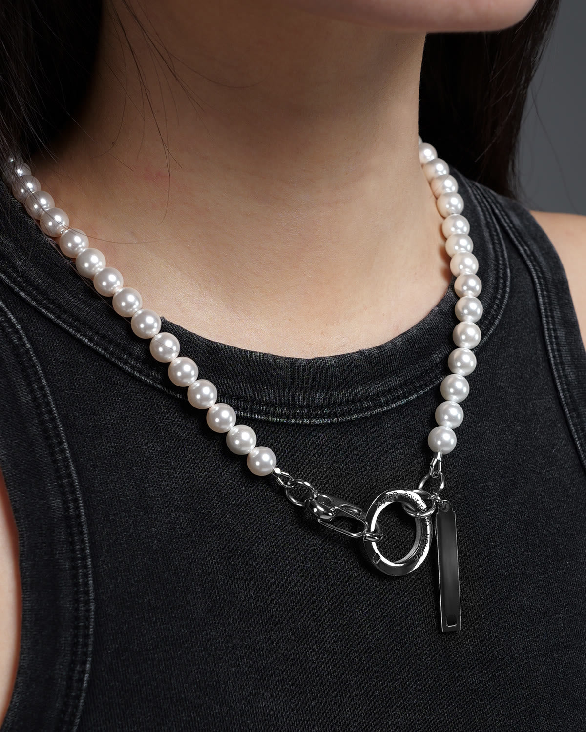 Human Unbalance Pearl Necklace 007 worn